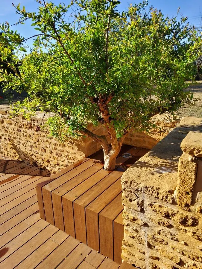 Lodges En Pierres Dorees Saint-Germain-Nuelles France